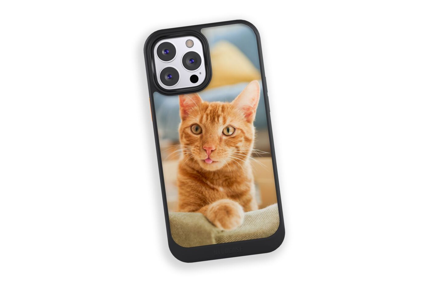Fialový obal na mobilný telefón s fotografiou mačky.