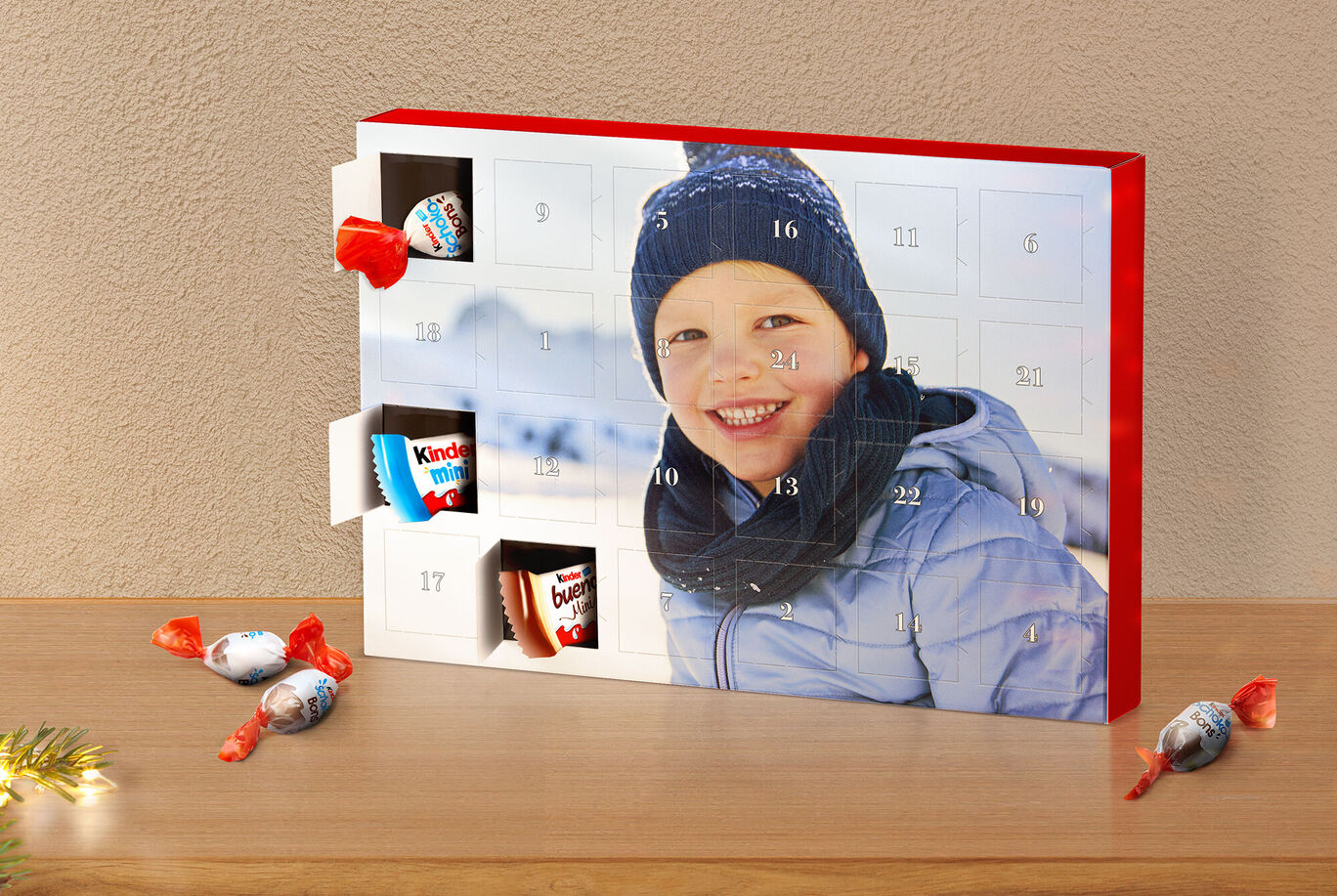 Adventný kalendár s čokoládou a prekvapeniami na zdieľanie.
