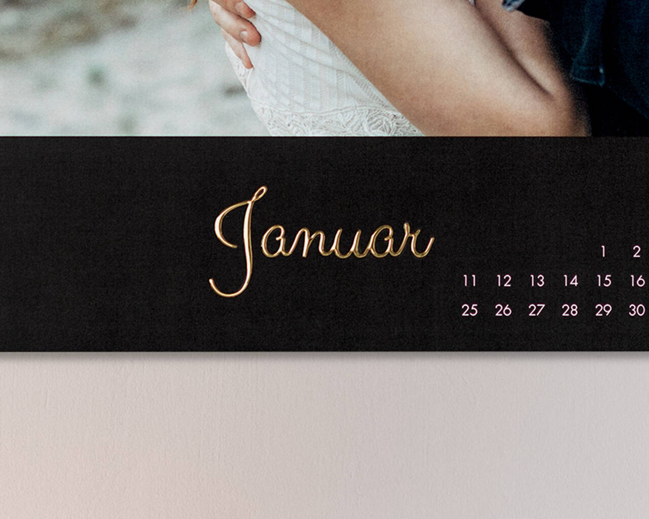 Kalendár na január elegantne navrhnutý