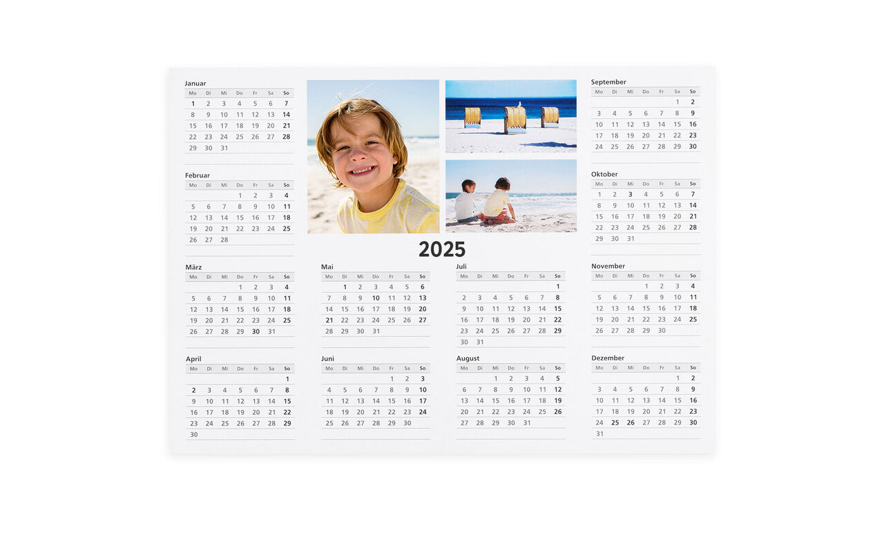 Prehľad farebného fotokalendára na rok 2025 s osobnými fotkami.