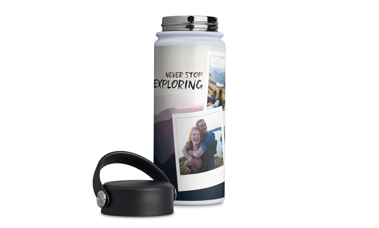 Personalizovaná fľaša na pitie s fotkami a textom 'Never Stop Exploring'.