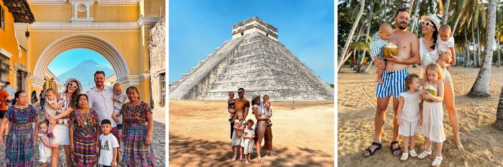 Šťastná rodina s deťmi pózuje pred impozantnou pyramídou Chichén Itzá v Mexiku.
