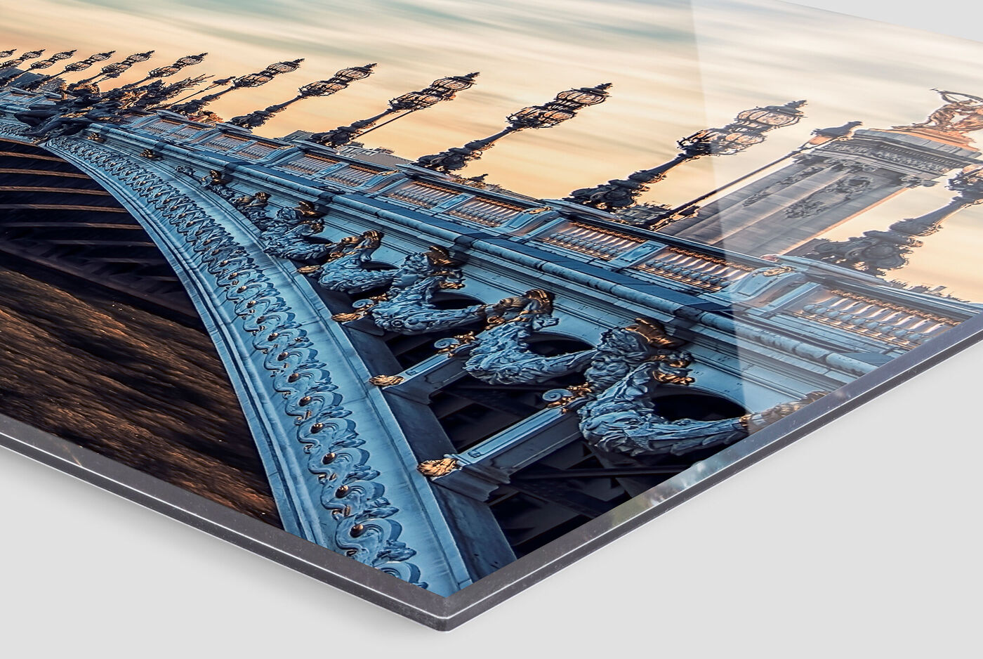 Detailný záber na krásny obraz so zdobenými detailmi a elegantnou štruktúrou